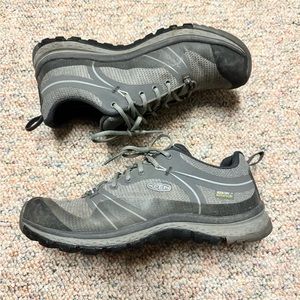 Keen waterproof shoes